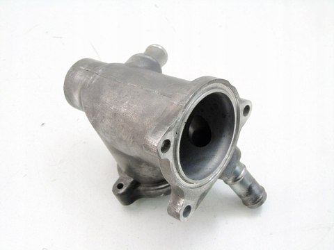 OBUDOWA TERMOSTATU 2.2 D4D AVENSIS T25 T27 RAV4 COROLLA VERSO IS200 AURIS