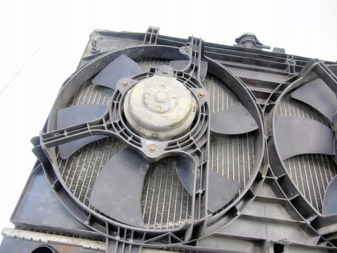 CHŁODNICA WODY WENTYLATORY NISSAN ALMERA TINO 2002 2.2 DI CHŁODNICA WODY WENTYLATORY NISSAN ALMERA TINO 2002 2.2 DI