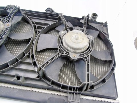 CHŁODNICA WODY WENTYLATORY NISSAN ALMERA TINO 2002 2.2 DI CHŁODNICA WODY WENTYLATORY NISSAN ALMERA TINO 2002 2.2 DI