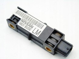 CZUJNIK UDERZENIA LEWY PRZÓD NISSAN ALMERA TINO 2002 2.2 DI 98831BU200 LM