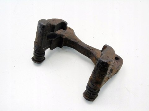 JARZMO TYŁ NISSAN ALMERA TINO 2002 2.2 DI A348 JARZMO TYŁ NISSAN ALMERA TINO 2002 2.2 DI A348