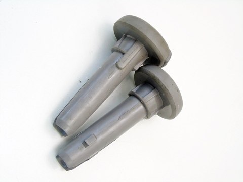 KLINY ZAGŁÓWKA NISSAN ALMERA TINO 2002 2.2 DI KLINY ZAGŁÓWKA NISSAN ALMERA TINO 2002 2.2 DI