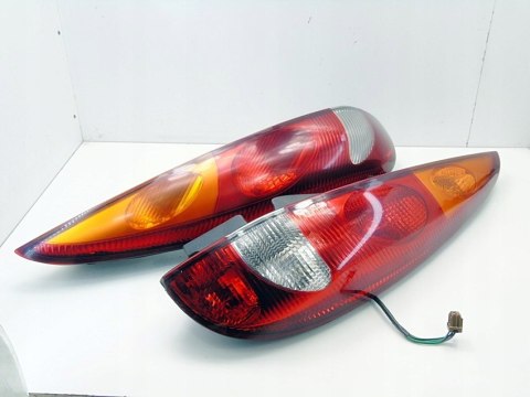 LAMPY TYŁ NISSAN ALMERA TINO 2002 2.2 DI 89304100 LAMPY TYŁ NISSAN ALMERA TINO 2002 2.2 DI 89304100
