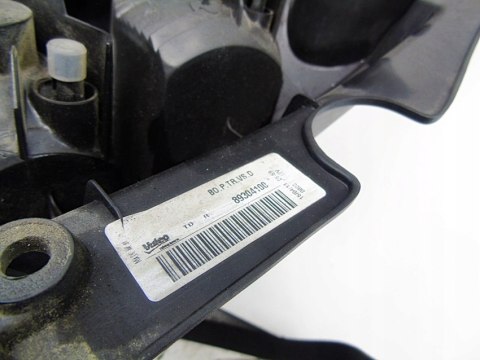 LAMPY TYŁ NISSAN ALMERA TINO 2002 2.2 DI 89304100 LAMPY TYŁ NISSAN ALMERA TINO 2002 2.2 DI 89304100