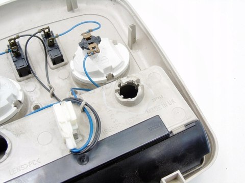 OŚWIETLENIE KABINY NISSAN ALMERA TINO 2002 2.2 DI 237349 OŚWIETLENIE KABINY NISSAN ALMERA TINO 2002 2.2 DI 237349