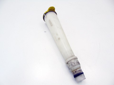 WLEW ZBIORNICZKA SPRYSKIWACZY NISSAN ALMERA TINO 2002 2.2 DI