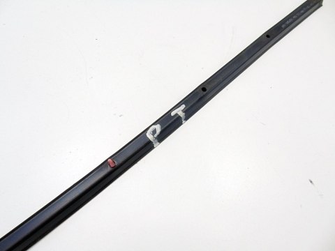 LISTWA PRAWY TYŁ NISSAN ALMERA TINO 2002 2.2 DI LISTWA PRAWY TYŁ NISSAN ALMERA TINO 2002 2.2 DI