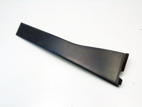 OBUDOWA SŁUPKA PRAWY TYŁ NISSAN ALMERA TINO 2002 2.2 DI 822904U060 OBUDOWA SŁUPKA PRAWY TYŁ NISSAN ALMERA TINO 2002 2.2 DI 822904U060