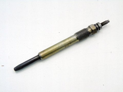 ŚWIECA ŻAROWA 2.0 HDI BERLINGO C5 206 306 307 406 PARTNER XSARA EXPERT SCUD