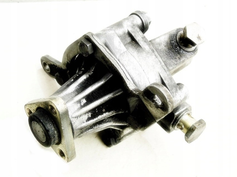 POMPA WSPOMAGANIA BMW 2.4 TD E30 E28 E34 524TD POMPA WSPOMAGANIA BMW 2.4 TD E30 E28 E34 524TD