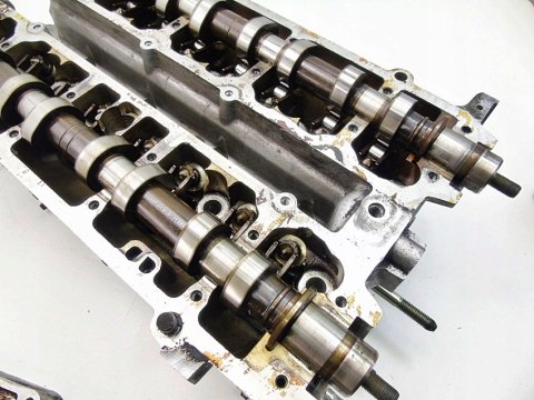 Głowica wałki 2.0 16V IDE LAGUNA 2 MEGANE 1 2 SCENIC ESPACE 7700111490