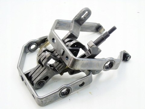 Widełki wybierak skrzyni biegów FXQ Golf V Toledo Octavia Audi A3 Passat B6