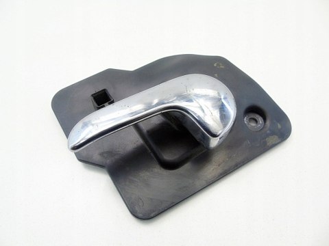Klamka wewnętrzna lewy przód Opel Meriva A 13121858 13121862