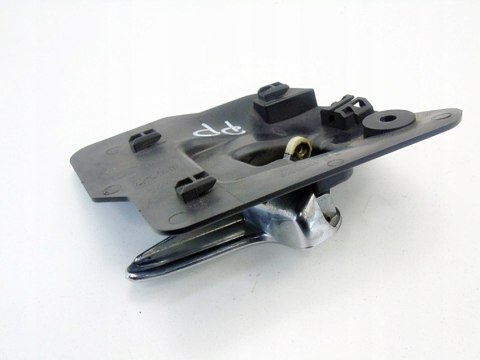 Klamka wewnętrzna prawy przód Opel Meriva A 13121859 13121863