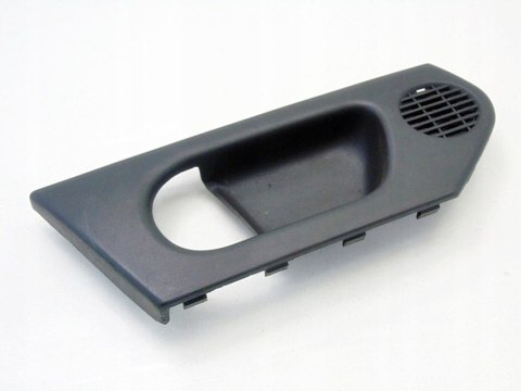 Osłona rozeta klamki wewnętrznej lewy przód Opel Meriva A 13215220