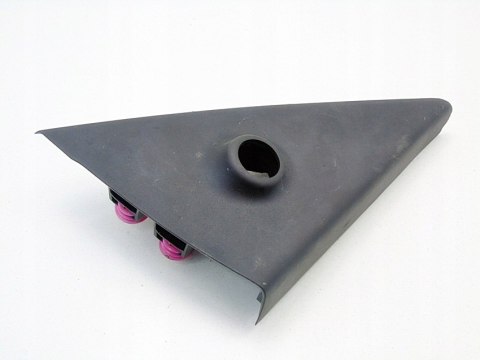 Osłona wewnętrzna lusterka prawa Hyundai I30 FL 2010r