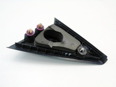 Osłona wewnętrzna lusterka prawa Hyundai I30 FL 2010r