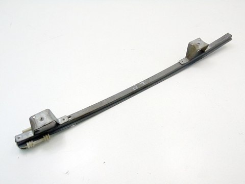 Prowadzenie szyby drzwi lewy przód Opel Meriva A 13205897