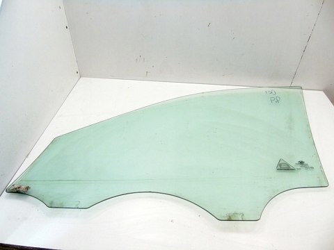 Szyba drzwi prawy przód Hyundai I30 FL 2010r