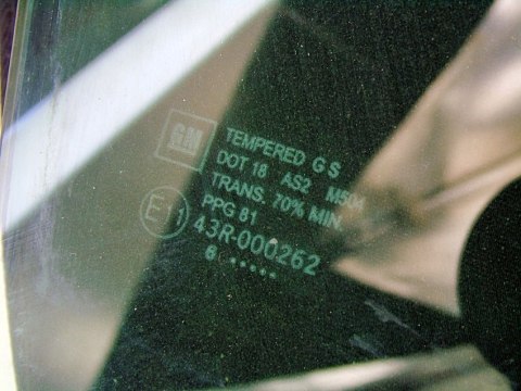 Szyba drzwi prawy przód Opel Meriva A 13205904