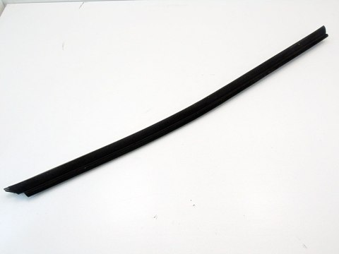 Uszczelka parapet wewnętrzny szyby prawy przód Opel Meriva A 13127032