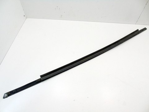 Uszczelka parapet zewnętrzny szyby prawy przód Opel Meriva A 093392730