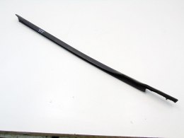Uszczelka parapet zewnętrzny szyby prawy tył Renault Modus 2007
