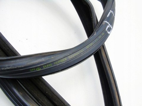 Uszczelka szyby drzwi lewy przód Opel Meriva A