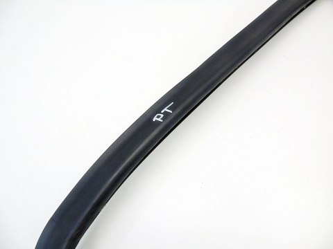 Uszczelka szyby drzwi prawy tył Renault Modus 2007