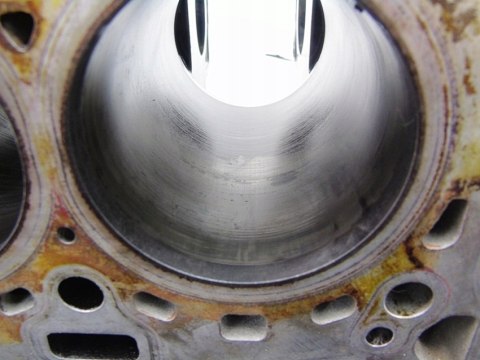 Blok silnika 1.6 D4D D Verso Auris Avensis Mini One Clubman Countryman N47