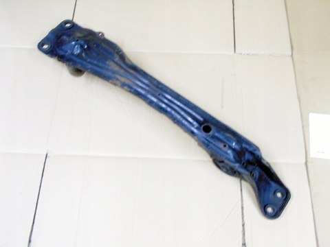 Belka zawieszenia silnika przód Nissan Almera Tino 2002