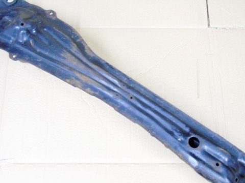 Belka zawieszenia silnika przód Nissan Almera Tino 2002