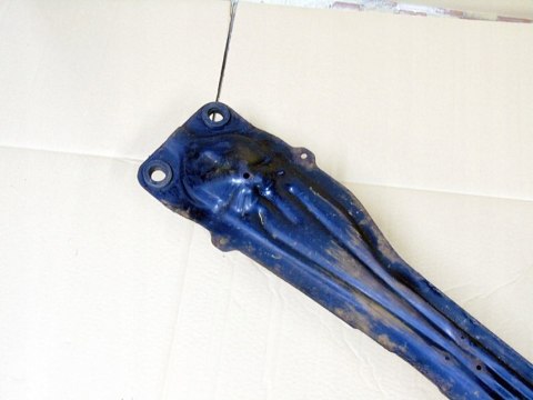 Belka zawieszenia silnika przód Nissan Almera Tino 2002