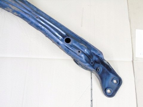 Belka zawieszenia silnika przód Nissan Almera Tino 2002