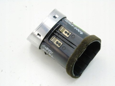 Kratka nawiewu deski rozdzielczej Audi A4 S4 B6 Cabrio 8H0820951D