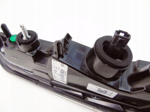 Lampa lewy tył na klapę bagażnika Renault Captur II 2020-2025 265553734R
