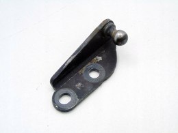 Mocowanie sworzeń siłownika klapy bagażnika prawe Nissan Almera Tino 2002