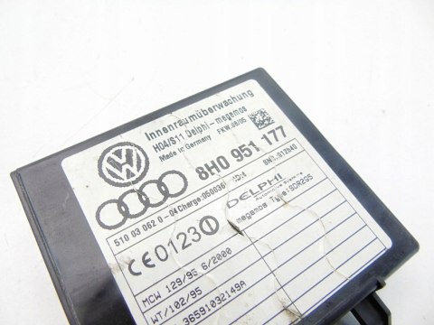 Moduł sterownik ruchu Audi A4 S4 B6 Cabrio 8H0951177