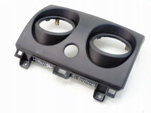 Obudowa osłona kratek nawiewu Mitsubishi Colt VI [2004 - 2008] 8002A583ZZ