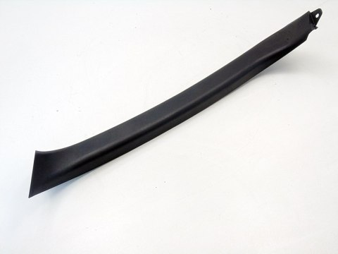 Osłona boczek bagażnika Nissan Almera Tino 2002