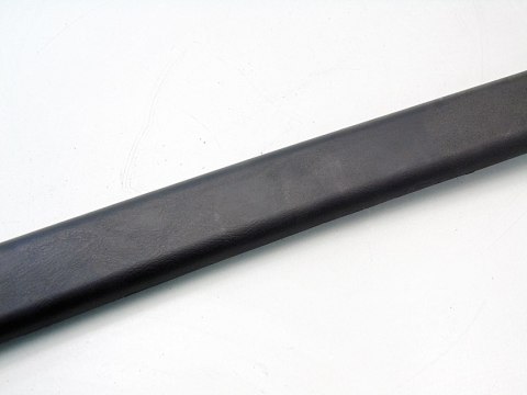 Osłona boczek bagażnika Nissan Almera Tino 2002