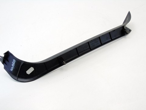 Osłona boczek bagażnika Nissan Almera Tino 2002