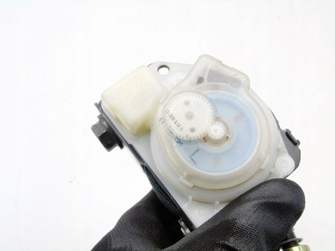 Pas bezpieczeństwa lewy tył Nissan Almera Tino 2002