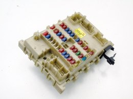 Skrzynka bezpieczników Nissan Almera Tino 2002 2.2 DI DCI