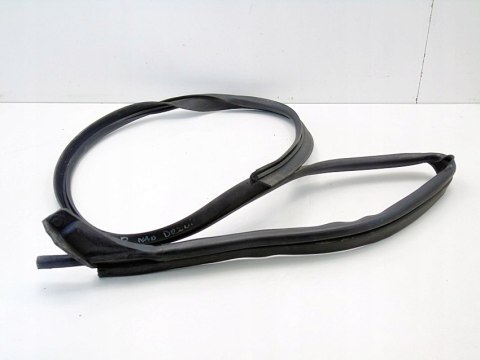 Uszczelka karoseryjna nad drzwi prawa Nissan Almera Tino 2002