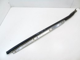 Uszczelka osłona szyby czołowej lewa Nissan Almera Tino 2002