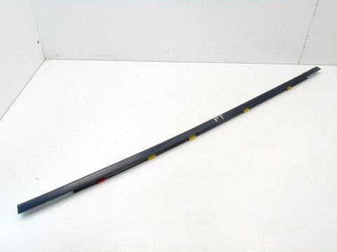 Uszczelka parapet wewnętrzny szyby drzwi prawy tył Nissan Almera Tino 2002