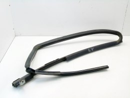 Uszczelka szyby drzwi lewy tył Nissan Almera Tino 2002