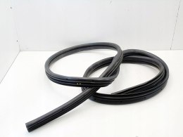 Uszczelka wnęki drzwi lewy przód Nissan Almera Tino 2002