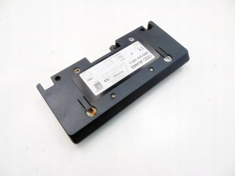 Wzmacniacz anteny Audi A4 S4 B6 Cabrio 8H0035225L